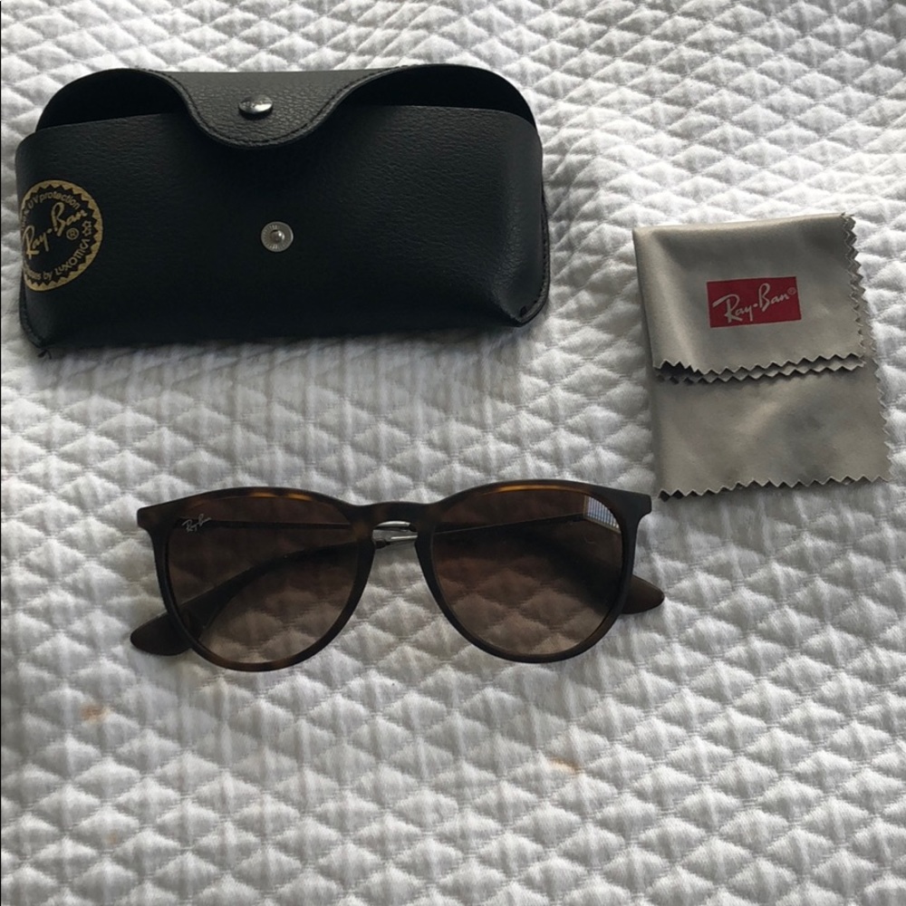 Ray-Ban Erika Classic Sunglasses